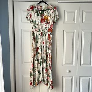 Women’s Floral Dress Size L